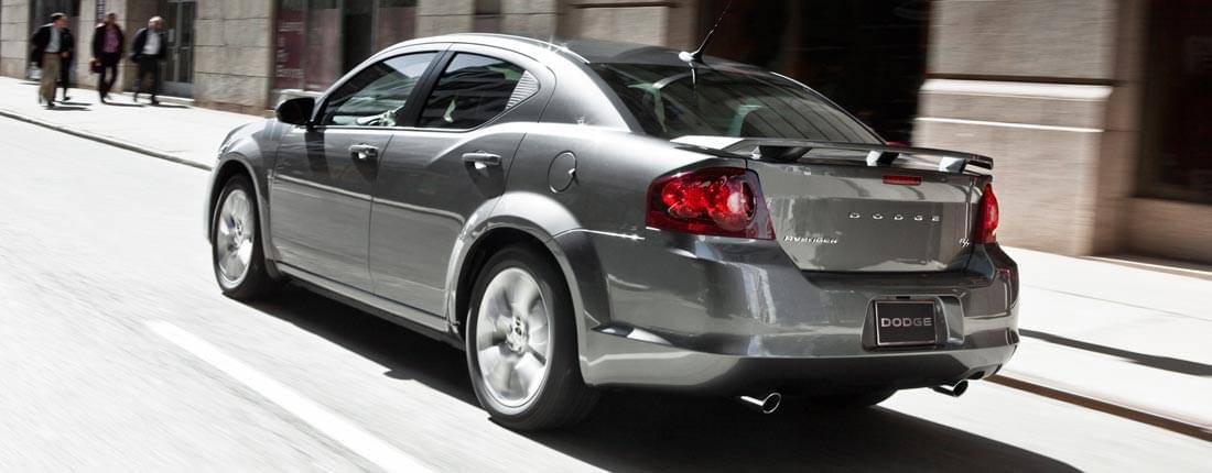 dodge-avenger-l-02