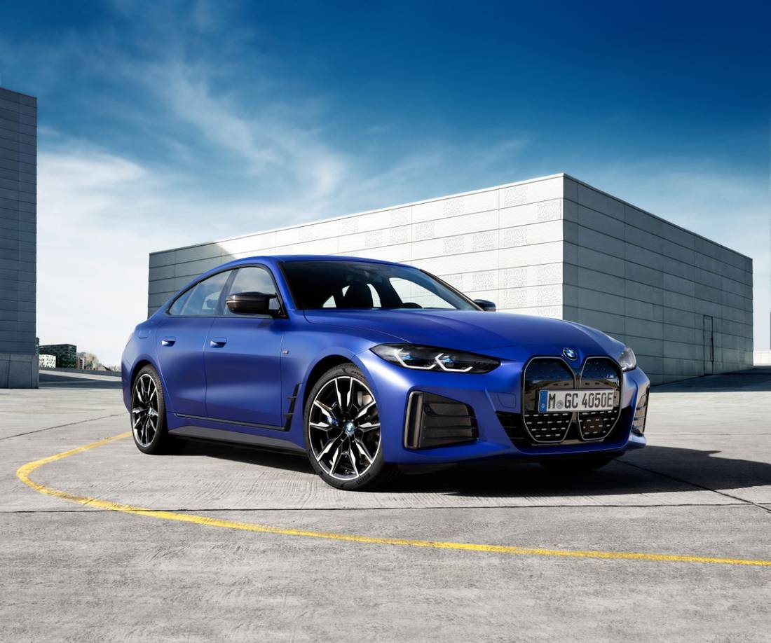 P90423613_highRes_the-bmw-i4m50-6-2021