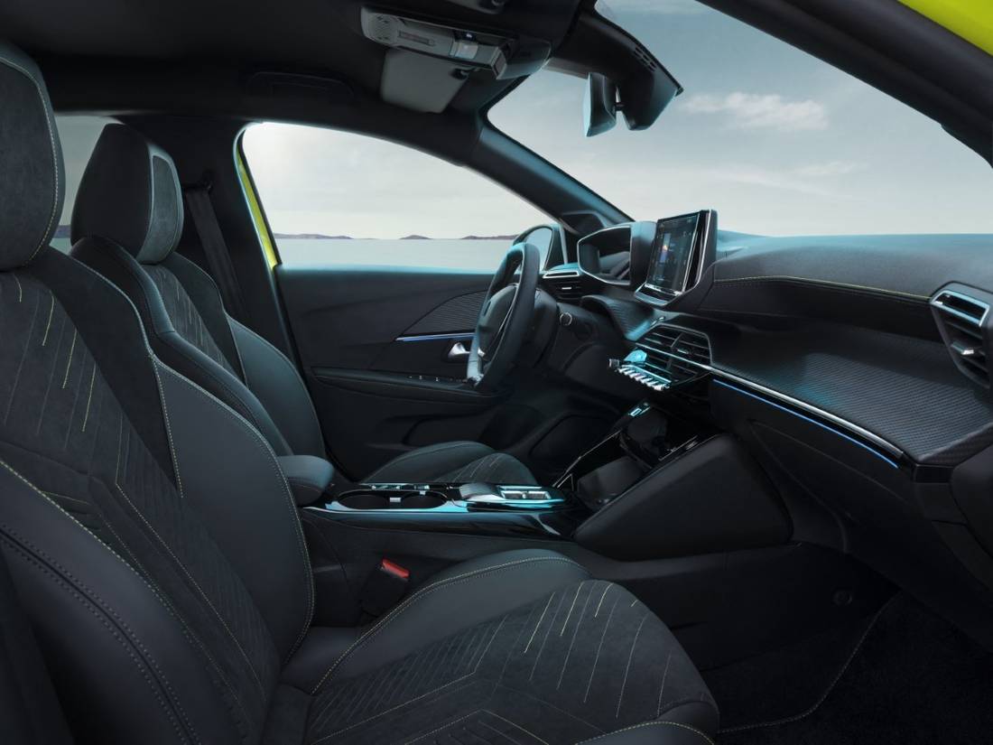 PEUGEOT_E_208_2307STYP_301
